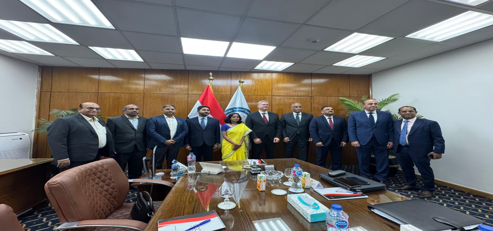  Cd’A Ms. C. Sushma called-on the Minister of Petroleum and Mineral Resources of Egypt H.E. Eng. Karim Badawi with the delegation of Fertiliser companies from India.